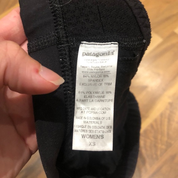 Patagonia black sports bra - Picture 2 of 4